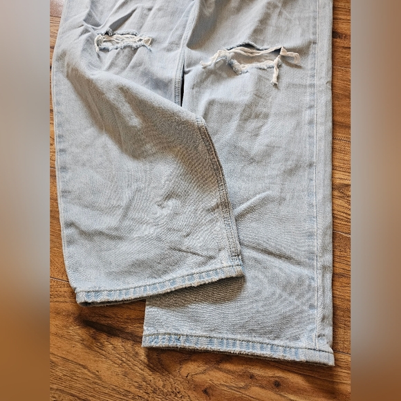 SOLD - Picture 4 of 6